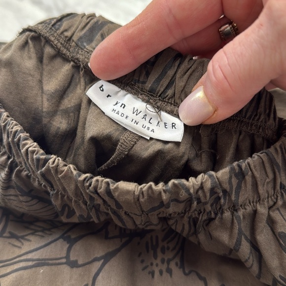 bryn Walker Brown and Black Floral Outline Print Cotton Oliver Pant Size Small - Picture 8 of 11